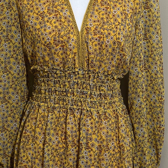 Nwt Max Studio || Woman’s Georgette Smocked Mini Dress size:Small - Picture 6 of 8